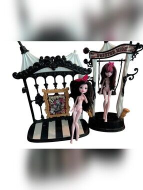 Monster High Freak Du Chic Circus Playset Parts + 2 Draculaura Dolls Lot